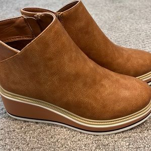 Platform wedge ankle boots